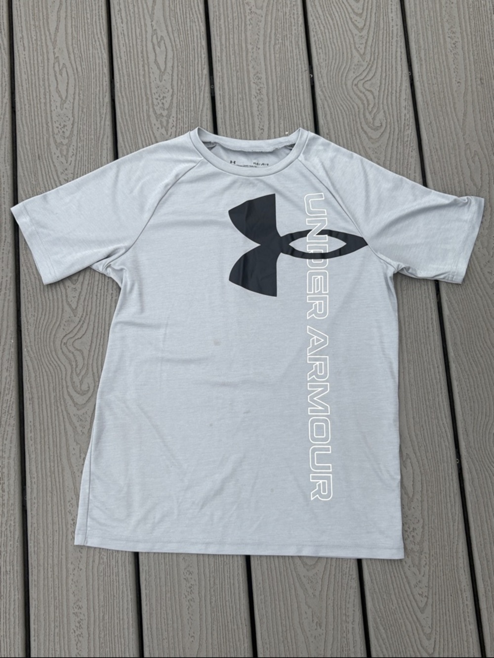 Under Armour Light Gray Short-Sleeve Logo Tee with Black Graphic Kids